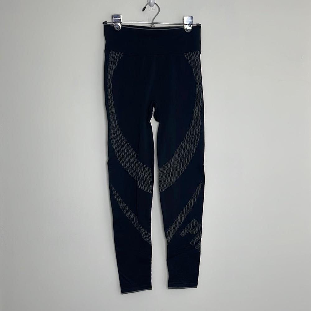 PINK Active Legging Size Medium